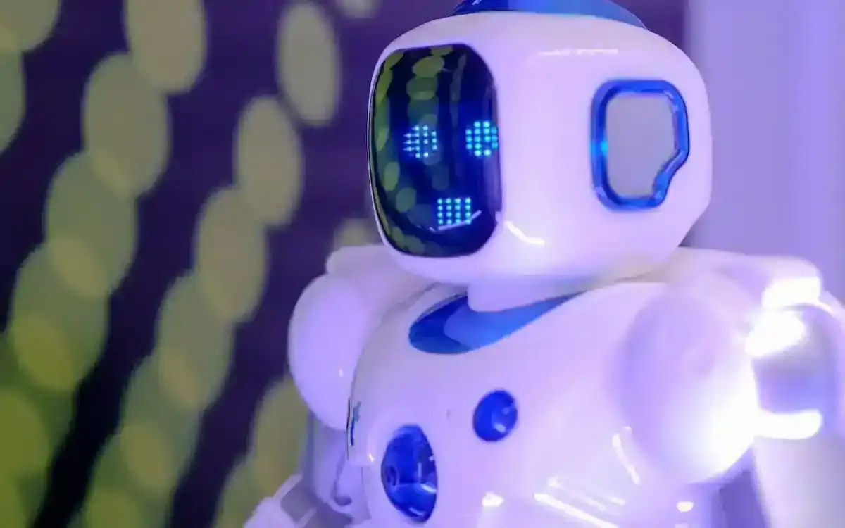 Robotik Teknolojilerin Gündelik Hayata Girişi - Geleceğin Kapılarını Aralayan Devrim